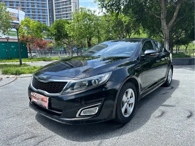 Kia K5 2.0L Auto GL