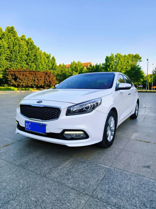 Kia K4 1.8L Auto GLS