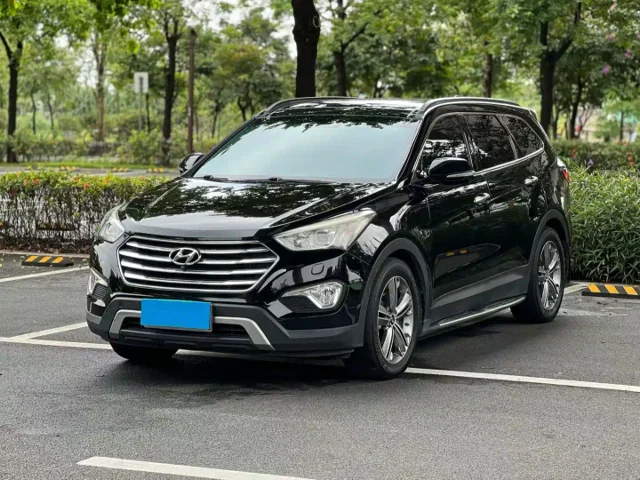 Hyundai Grand Santa Fe 3.0L 7 seats 4WD Luxury Edition