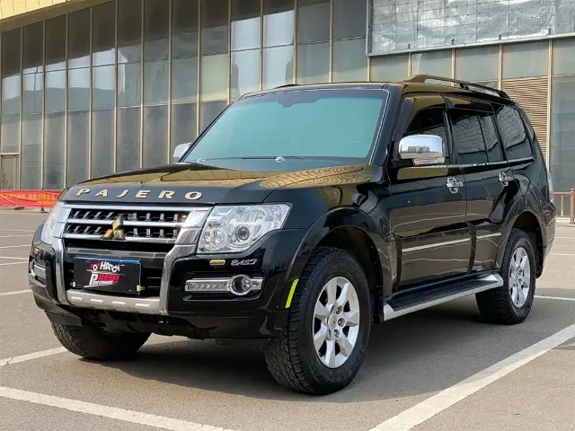 Mitsubishi Pajero (Import) 3.0L Auto Premium Edition China V