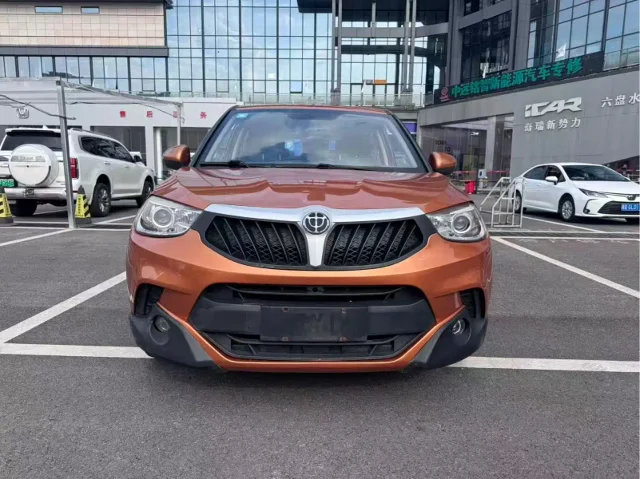 Brilliance V3 1.5L Manual Comfort Type