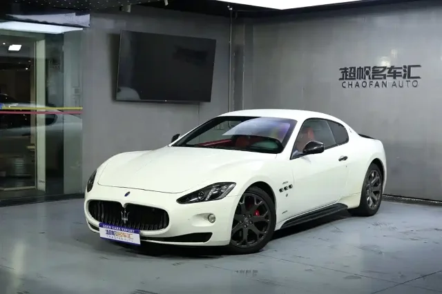 Maserati GranTurismo 4.2L Standard Edition