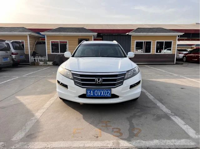 Honda Crosstour 2.4L Luxury Edition