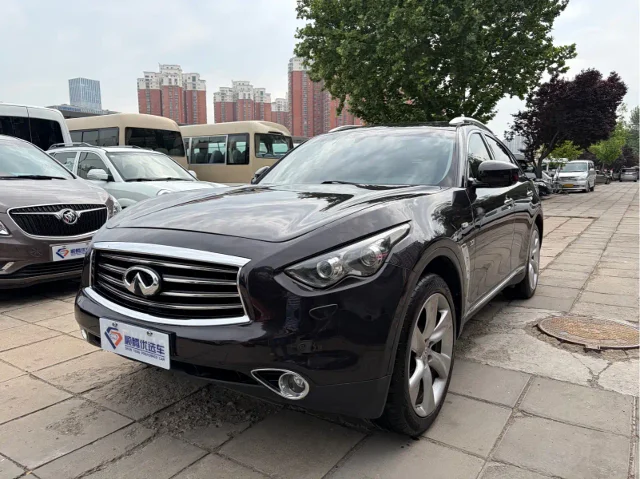 Infiniti QX70 3.7L Standard Edition