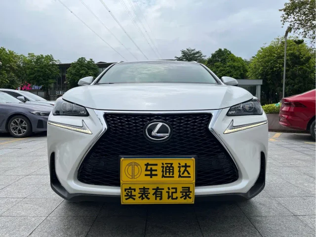 Lexus NX 200 AWD Sharp Fashion Edition