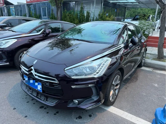 DS 5 1.6T Luxury Edition THP200