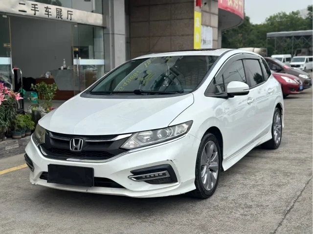 Honda Jade 1.8L Auto Comfort Edition 5 seats