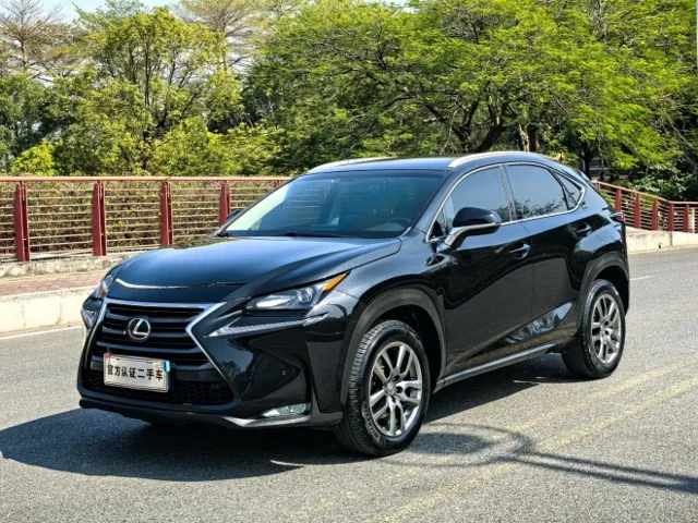 Lexus NX 200t AWD Sharp Fashion Edition