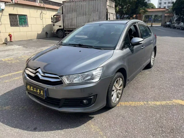 Citroen C-Quatre Sedan 1.6L Manual Class Fashion Type