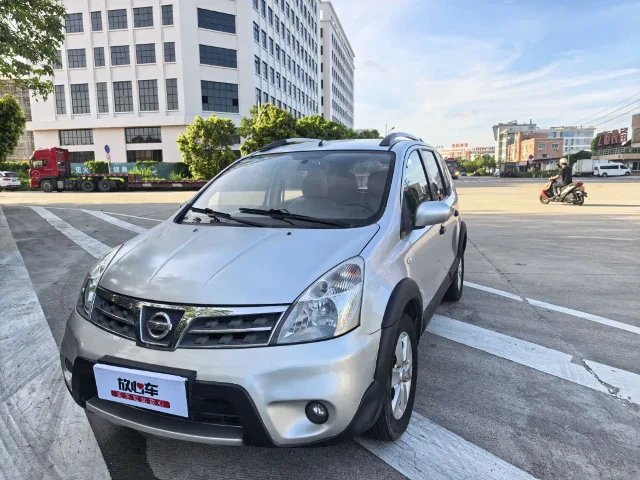 Nissan Livina Dynamic Sharp Edition 1.6L Auto Standard Type