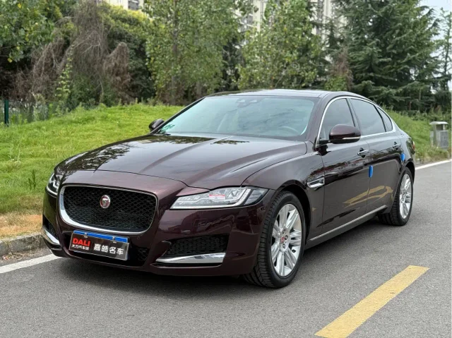 Jaguar XFL XFL 2.0T 250PS 2WD Luxury Edition
