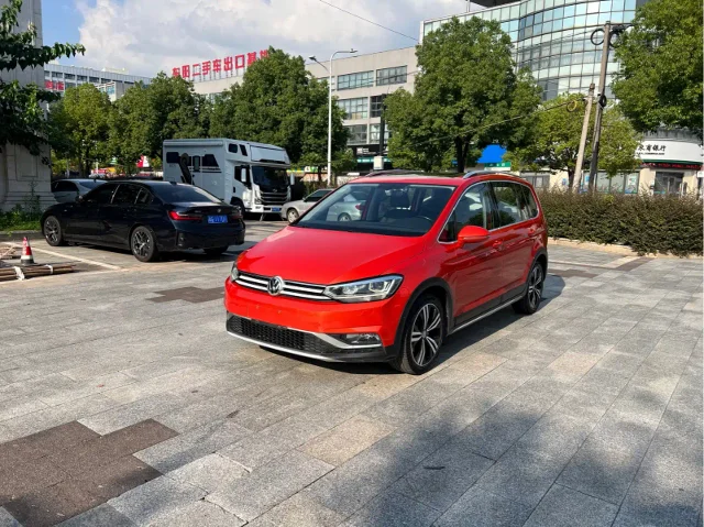 Volkswagen Touran Touran L 280TSI DSG Cross Luxury Edition 6 seats China V
