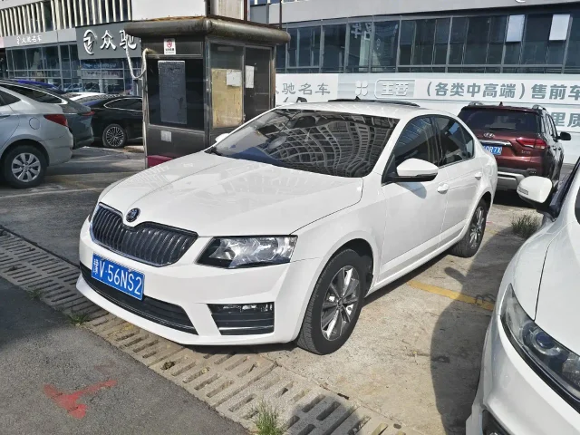 Skoda Octavia Classic Model 1.6L Auto Comfort Edition