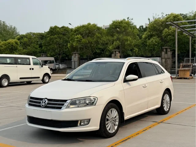 Volkswagen Gran Lavida 1.6L Auto Comfort Type