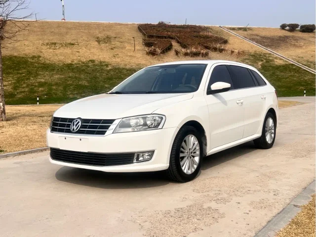 Volkswagen Gran Lavida 1.4TSI Auto Comfort Type