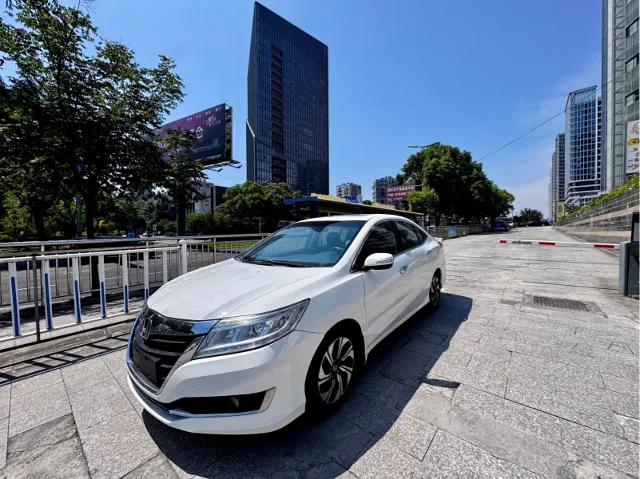 Honda Crider 1.8L CVT Luxury Edition