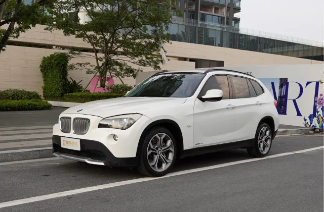 BMW X1 (Import) xDrive28i