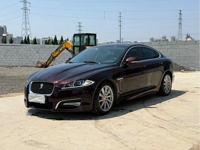 Jaguar XF XF 3.0 SC Elegance Edition