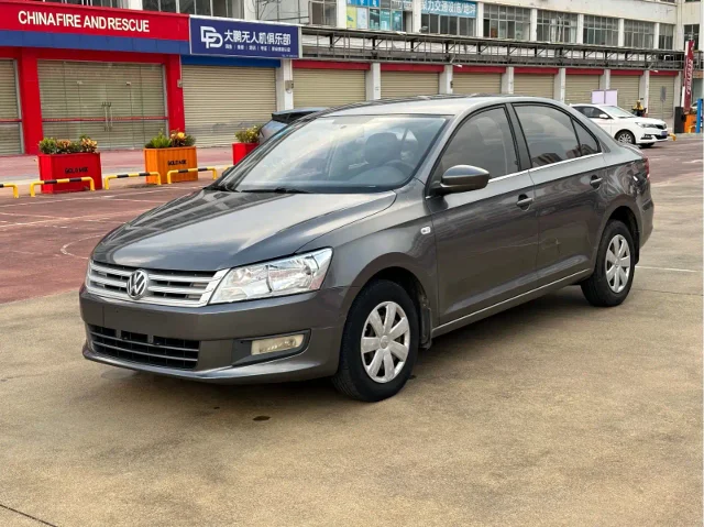 Volkswagen Santana 1.4L Manual Comfort Edition