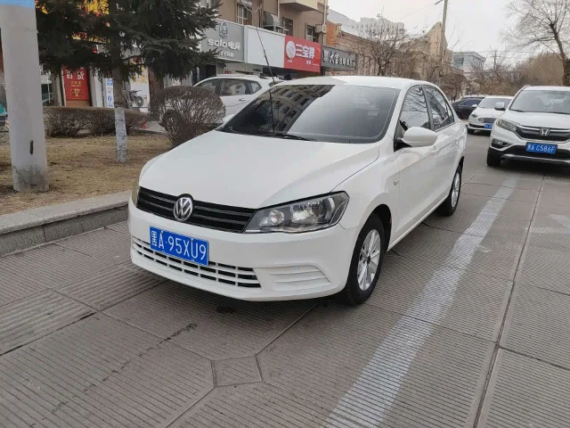 Volkswagen Jetta 1.6L Manual Fashion Type