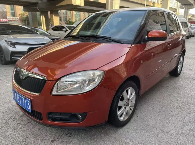 Skoda Fabia 1.6L Auto Crystal Spirit Edition