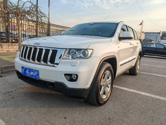 Jeep Grand Cherokee (Import) 3.6L Comfort Enjoy Navigation Edition
