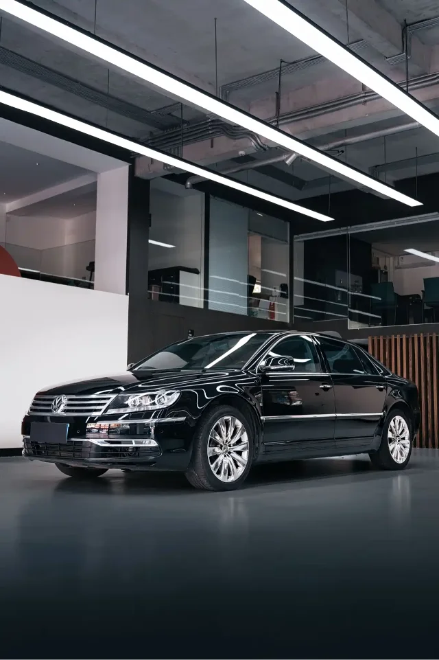 Volkswagen Phaeton 4.2L Luxury Enjoy Custom Type