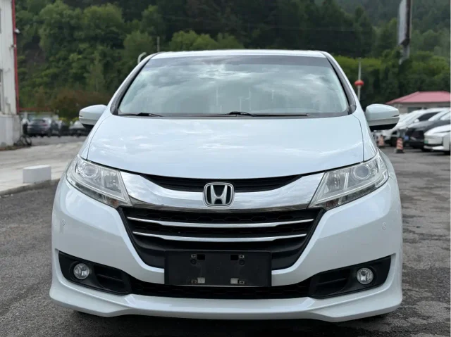 Honda Odyssey 2.4L Luxury Edition