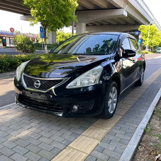 Nissan Tiida 1.6L CVT Smart Type