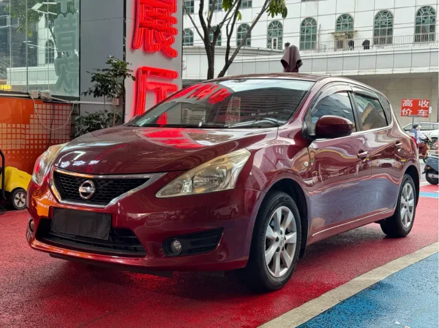 Nissan Tiida 1.6L CVT Comfort Type