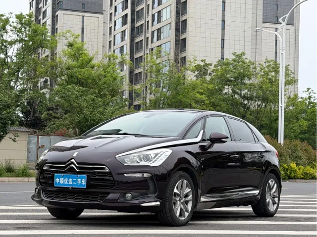 DS 5 1.6T Luxury Edition THP160