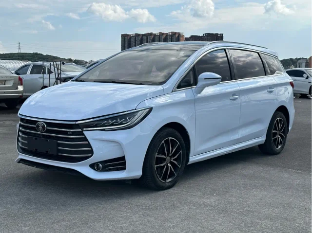 BYD Song MAX 1.5T Auto Connected Premium Type 7 seats