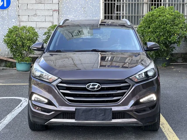 Hyundai Tucson 1.6T DCT 2WD Smart Type