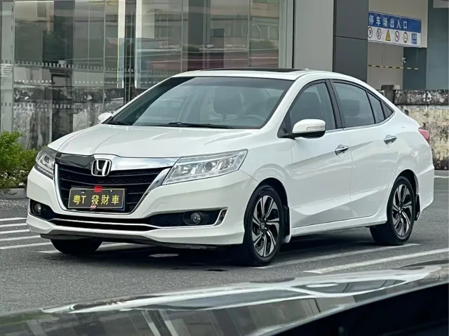Honda Crider 1.8L CVT Luxury Edition