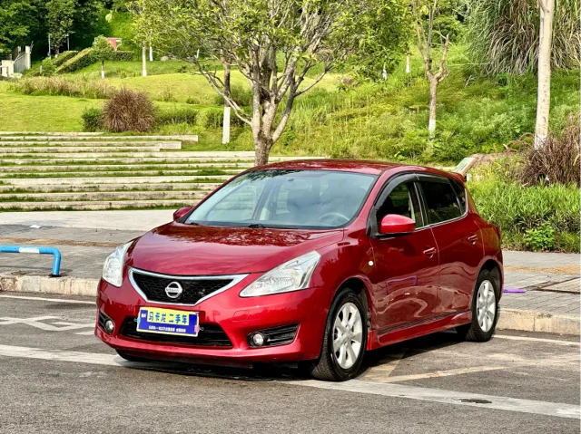 Nissan Tiida 1.6L CVT Luxury Type