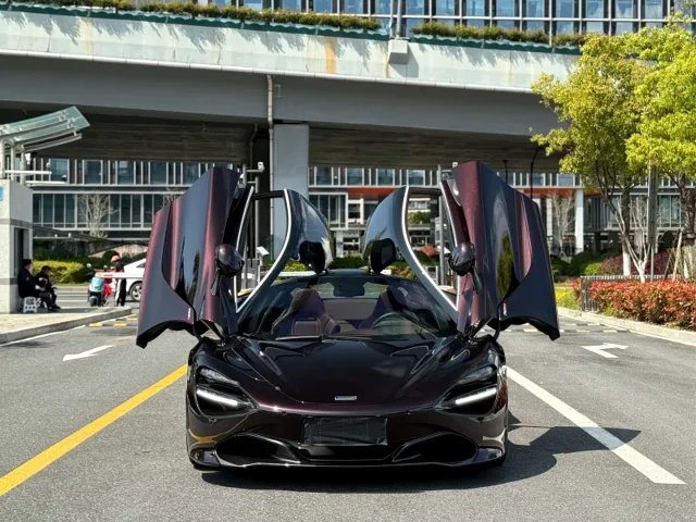 McLaren 720S 4.0T Coupe