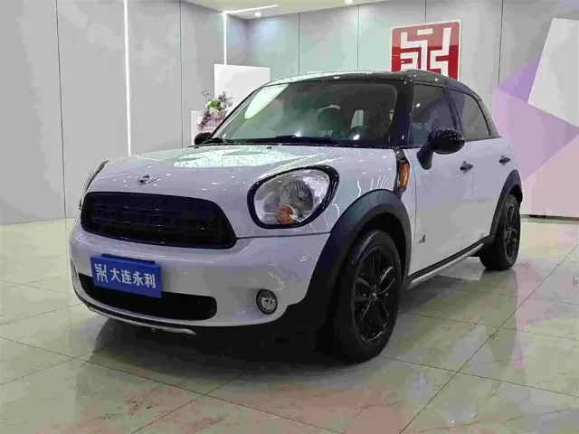 MINI Countryman 1.6T COOPER ALL4 Fun
