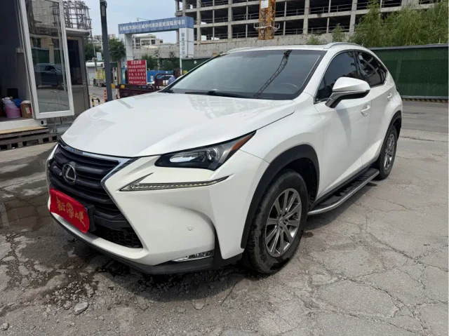 Lexus NX 200 AWD Sharp Fashion Edition