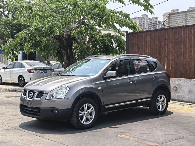 Nissan Qashqai 2.0XL Fire CVT 2WD