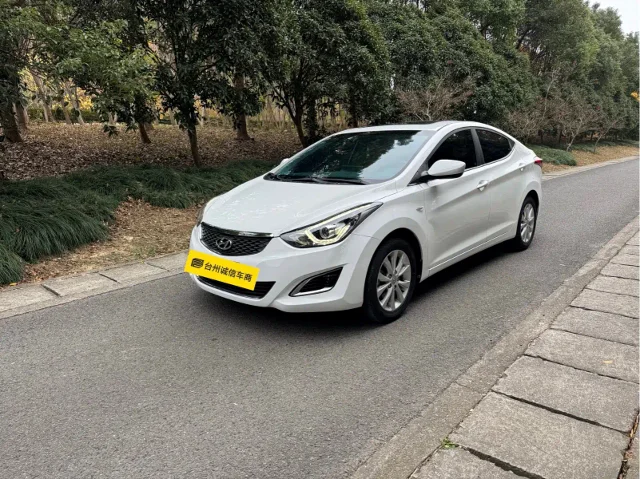 Hyundai Elantra Langdong 1.6L Auto Premium Type