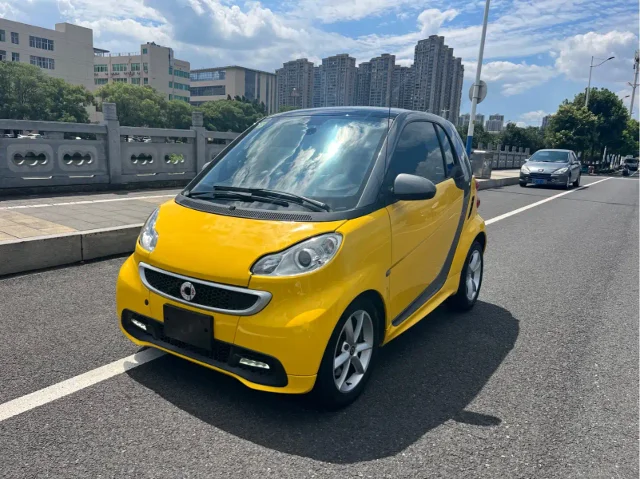 Smart fortwo 1.0T 炫闪特别版