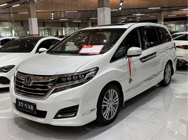 Honda Elysion 2.4L Supreme Edition