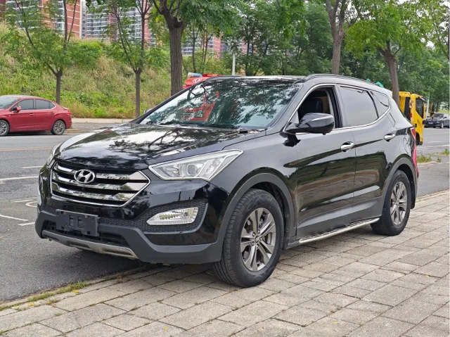 Hyundai Santa Fe 2.4L Auto 2WD Smart Type