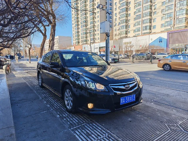 Subaru Legacy 2.0i Luxury Edition