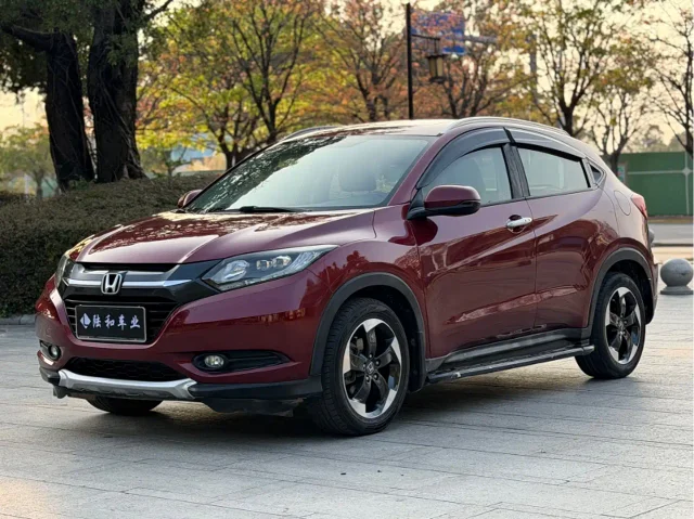 Honda Vezel 1.8L CVT 2WD Luxury Type