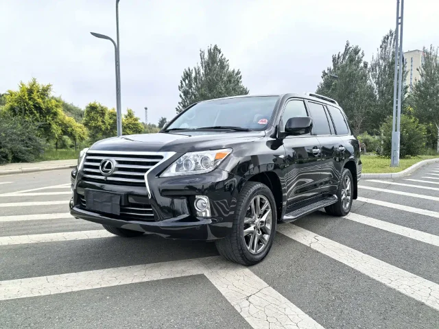 Lexus LX 570