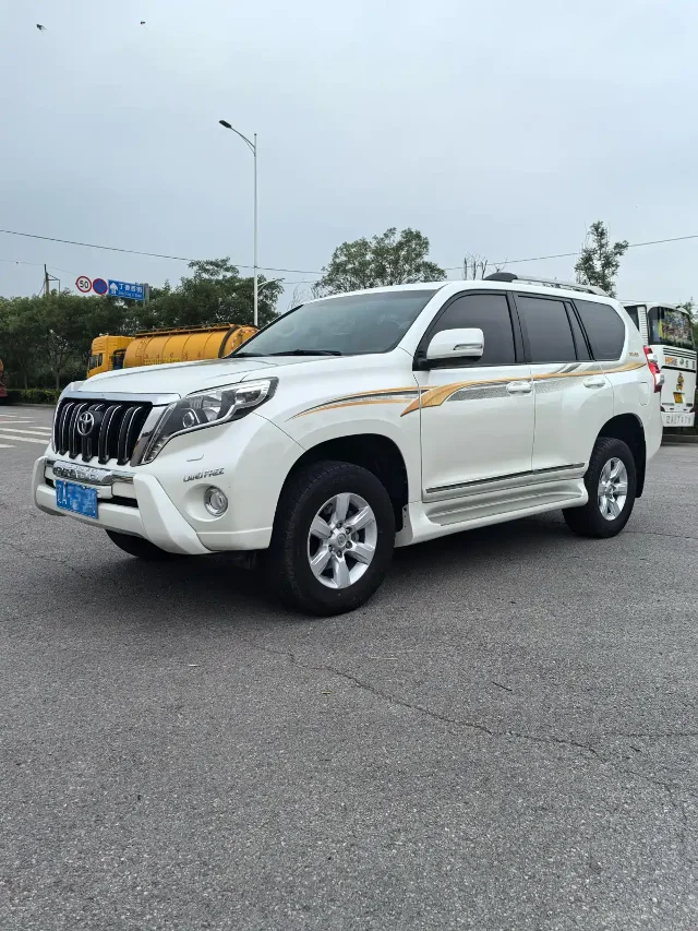 Toyota Prado (Import) 2.7L Auto Luxury Edition
