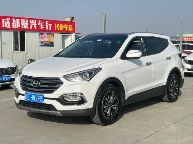 Hyundai Santa Fe 2.4L Auto 2WD Smart Type 5 seats