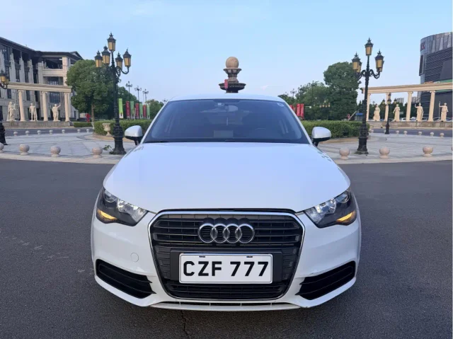 Audi A1 30 TFSI Sportback Fashion Type