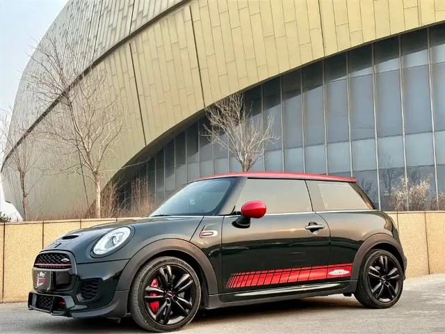 MINI JCW 2.0T JOHN COOPER WORKS